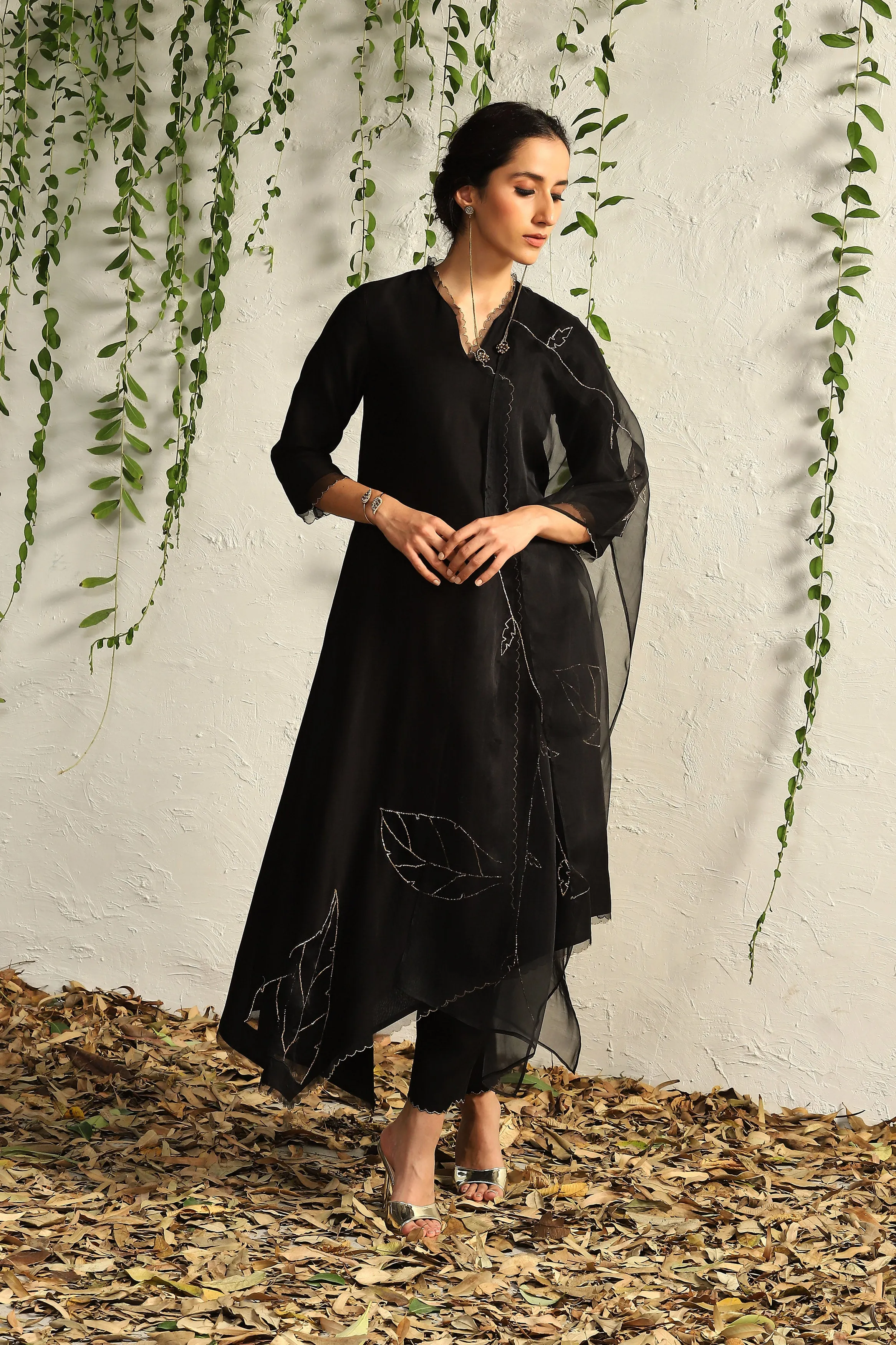 Black chanderi asymmetrical Kurta set- set of 3