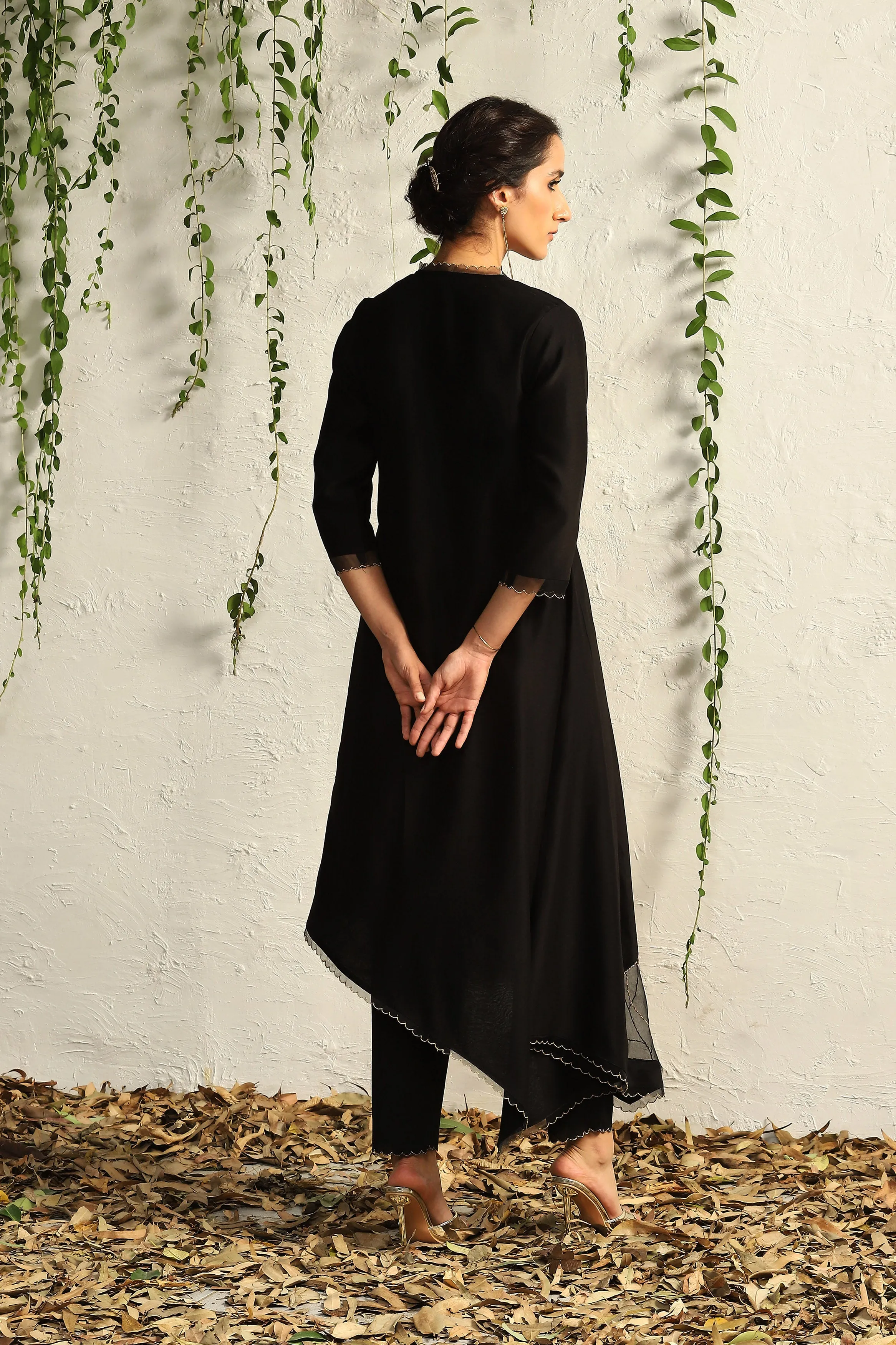 Black chanderi asymmetrical Kurta set- set of 3