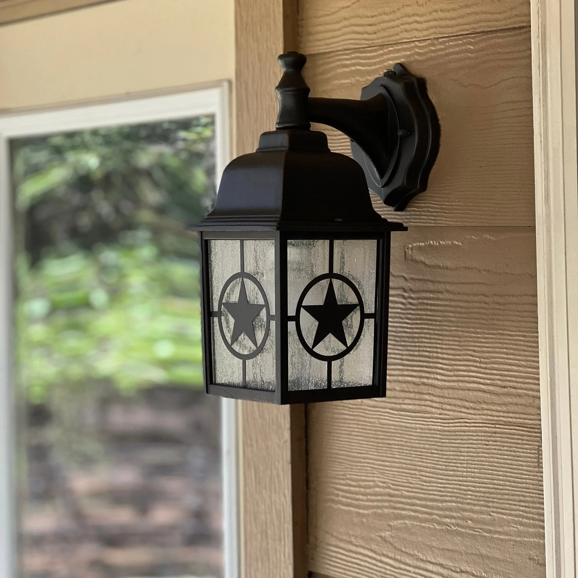Country Star Dusk to Dawn Farmhouse Wall Light, E26 Standard Socket, Wet Location, Seedy Glass, Black and Rust Finish