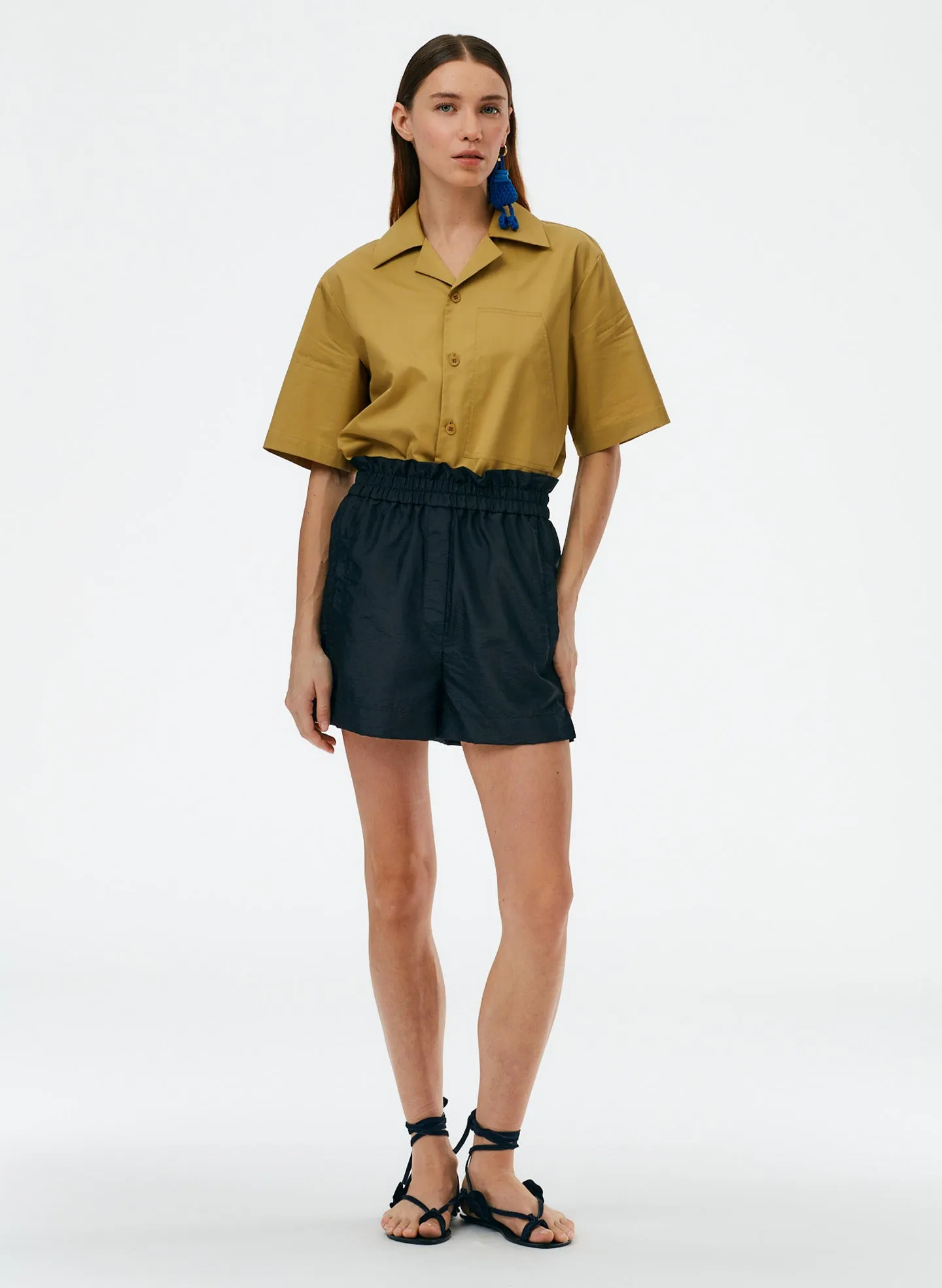 Comfortable and Stylish Crispy Nylon Easy Pull-On Shorts for Effortless Summer Fashion