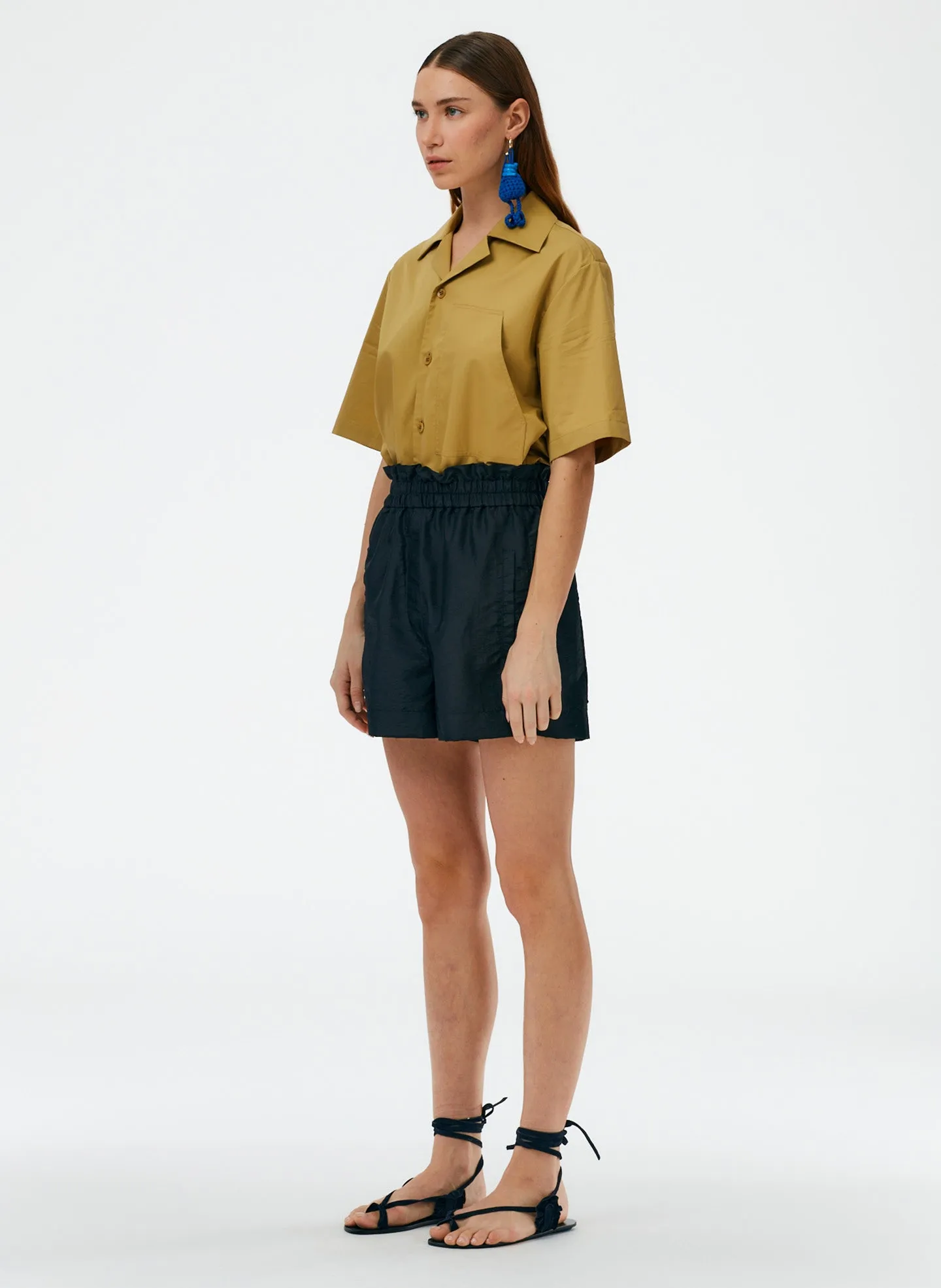 Comfortable and Stylish Crispy Nylon Easy Pull-On Shorts for Effortless Summer Fashion