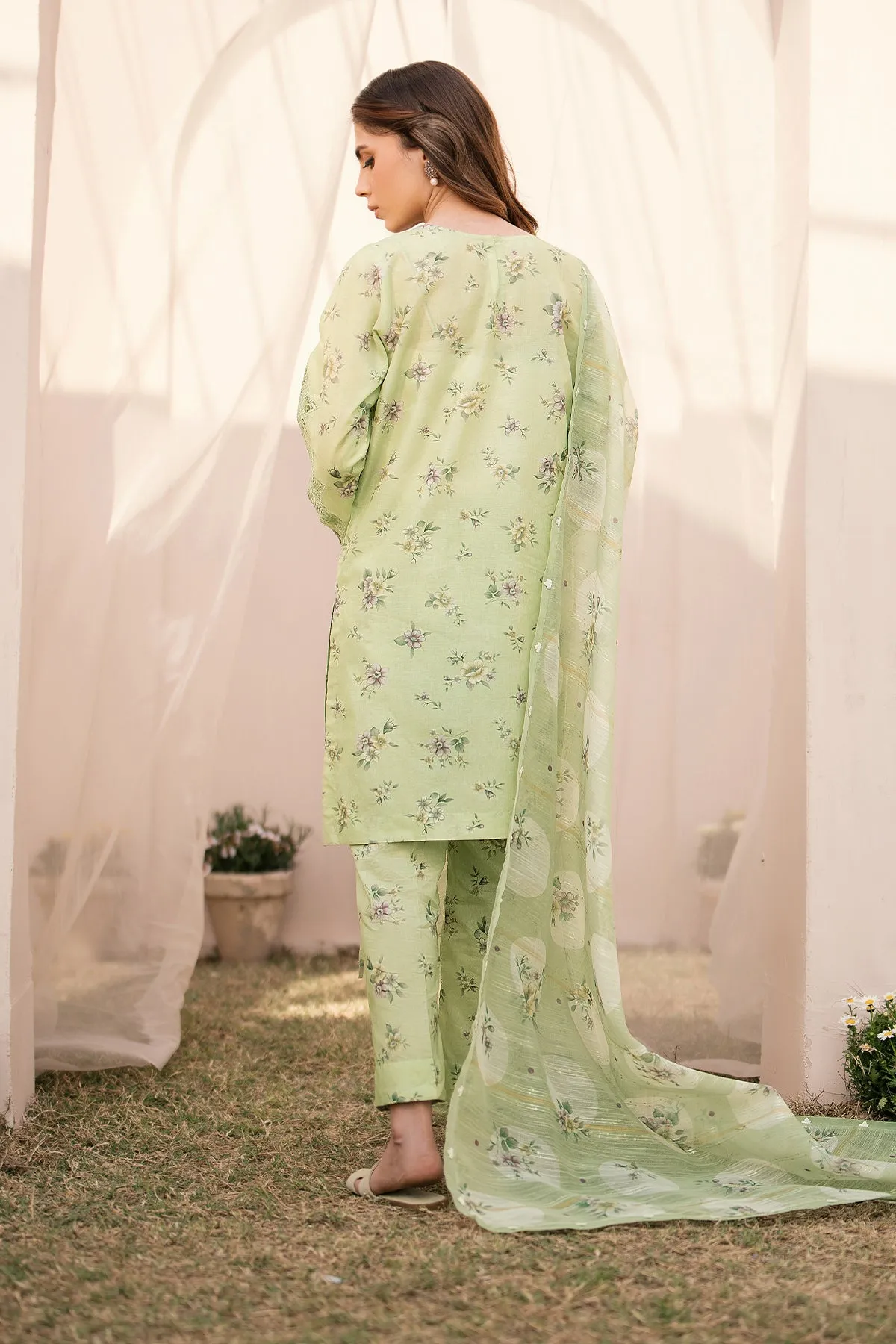 EMBROIDERED PRINTED LAWN UF-595