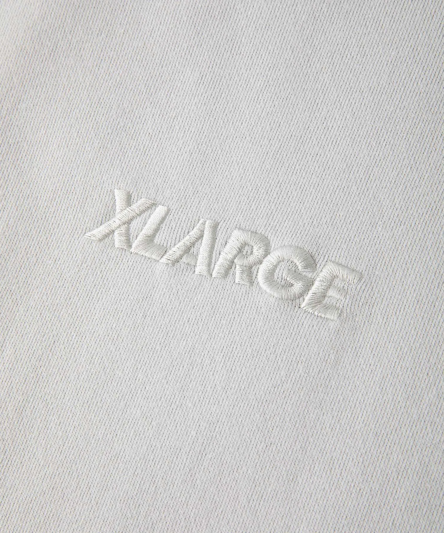 EMBROIDERY STANDARD LOGO PULLOVER HOODED SWEAT 2