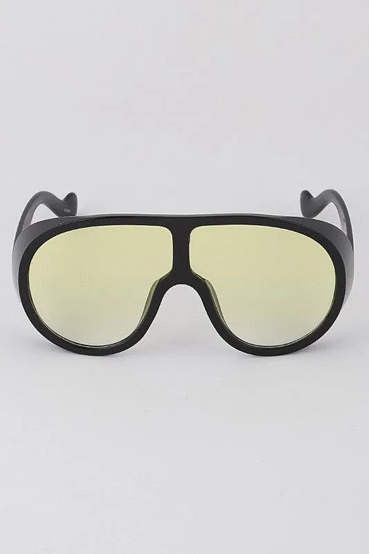 Googles: Oversize Fashion Sunglasses