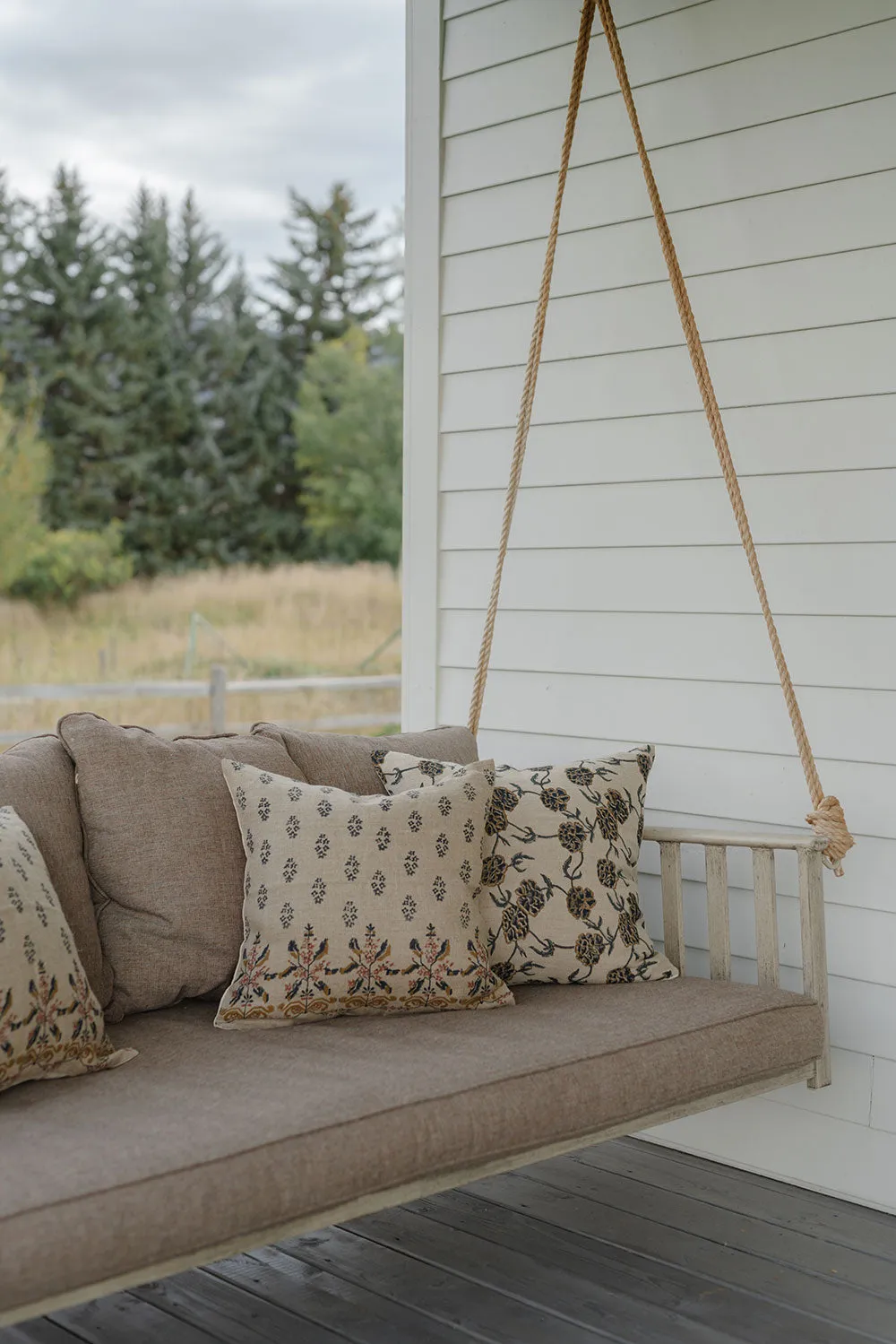 Linen Hand Block-Printed Pillow Cover No. 0221