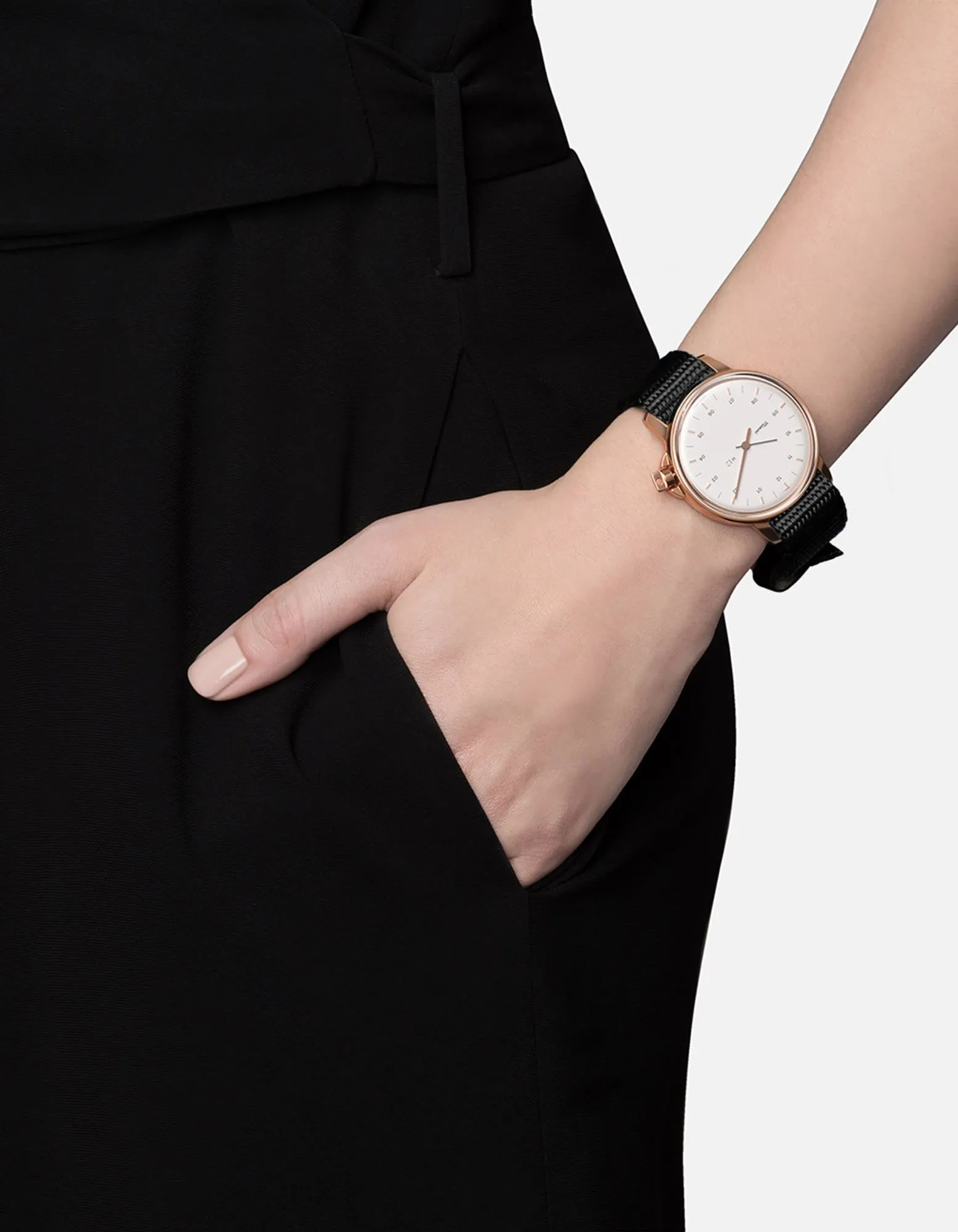 M12 Swiss Rose|White Black Nylon