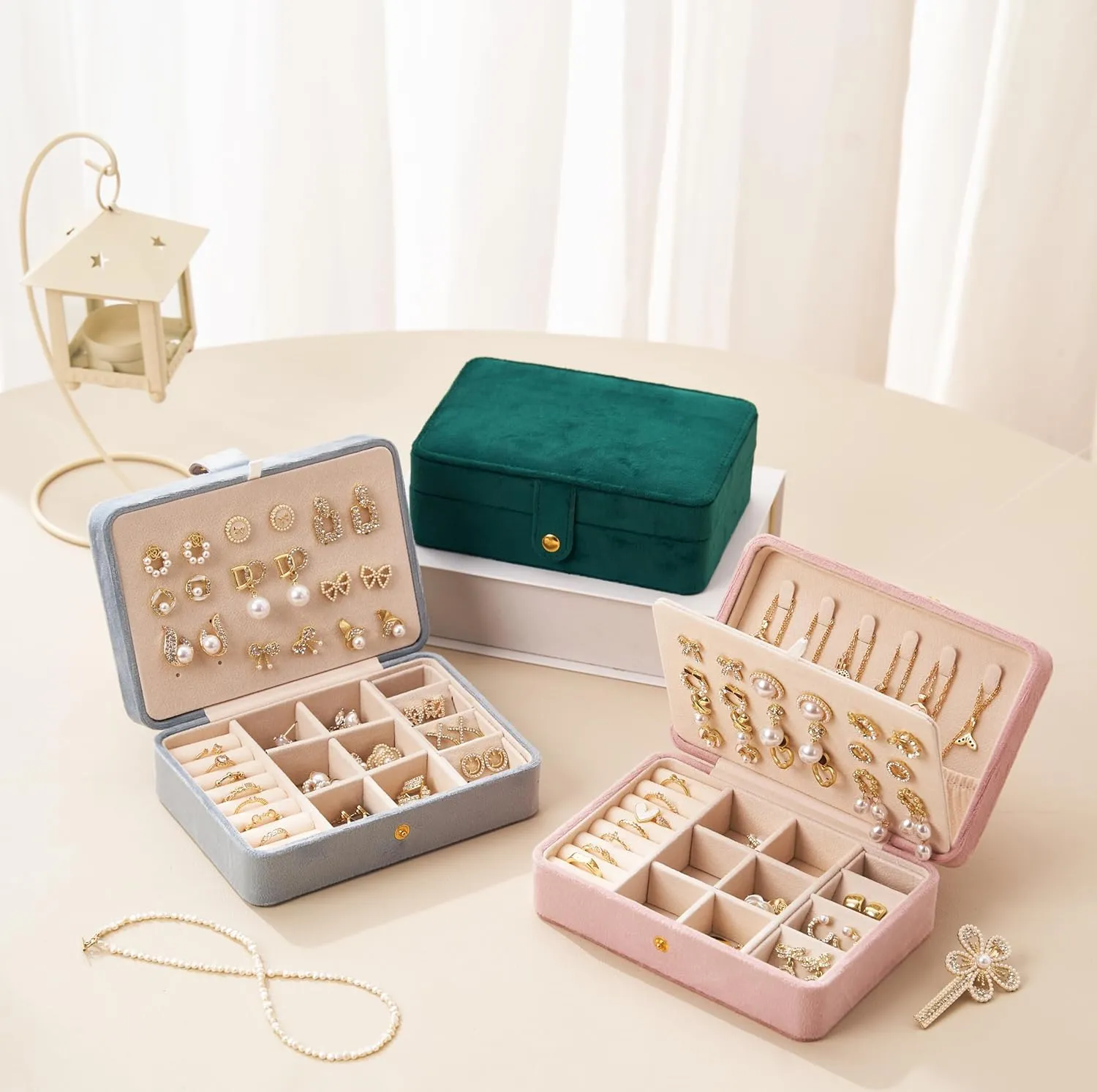 Small Jewelry Box for Earrings, Travel Earring Organizer for Girls Earring Box Travel Earring Case Organizer Green Travel Jewelry Boxes for Women Small Earring Holder Organizer Box for Girls
